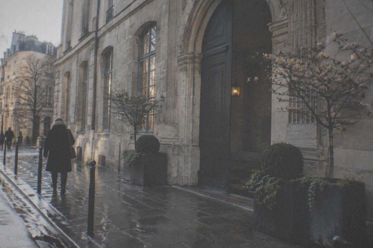 Stone facade of the Hotel Sale in the Marais on a quiet morning